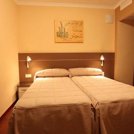 Hostal Zurbaran Llerena Exterior photo